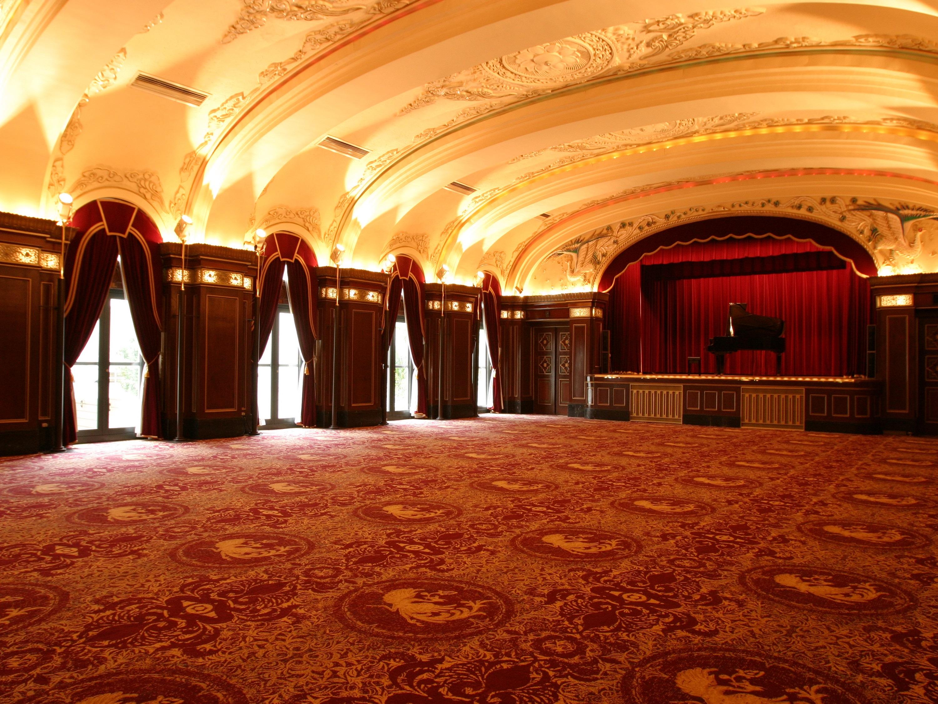 Hotel New Grand Yokohama  Exterior photo The interior of the ballroom